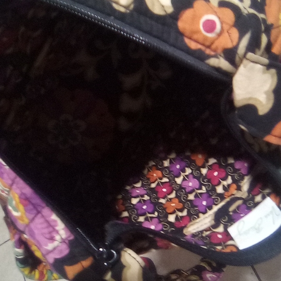 Beautiful Pattern Vera Bradley Shoulder Bag Retired Print - Picture 5 of 13